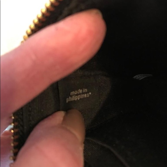 Coach Wristlet - Picture 4 of 8